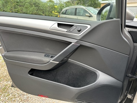 Volkswagen Golf VII1.4 TSI 122ch BlueMotion Cup 5p