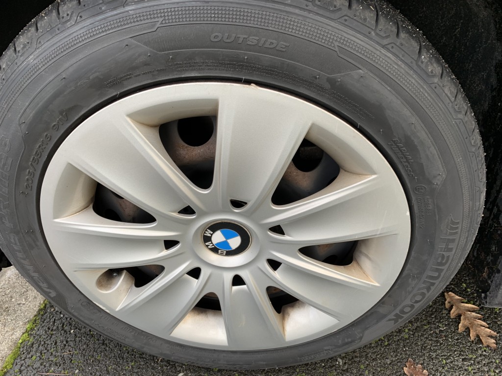 117-2254 BMW Série 3 318i - 129ch Première