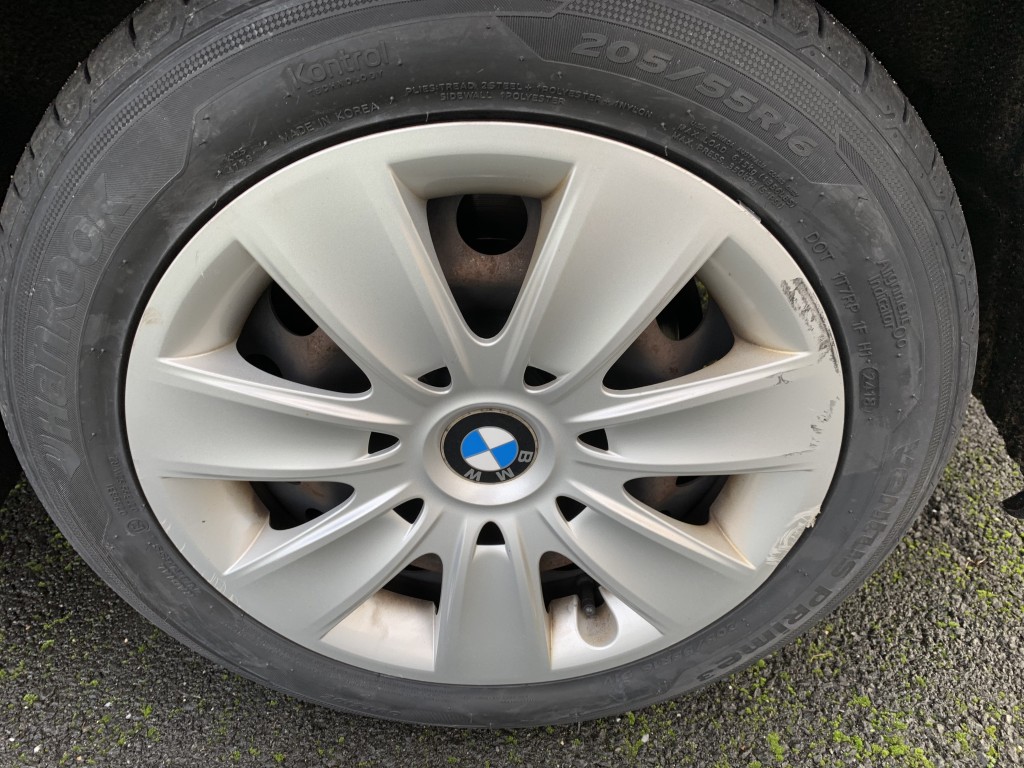 117-2255 BMW Série 3 318i - 129ch Première