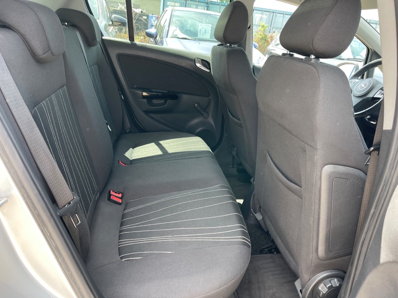 16 Opel Corsa IV1.4 Twinport Edition 5p