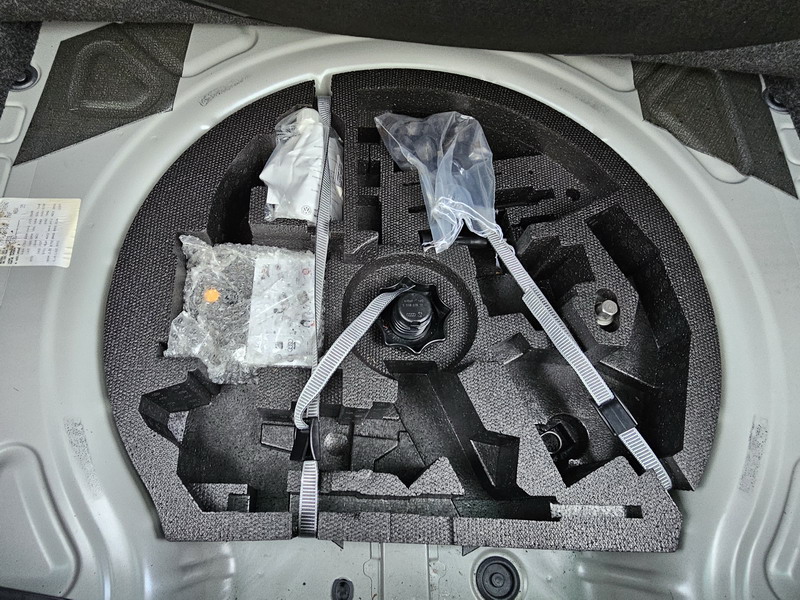 20241126_093504 Volkswagen Golf VI 1.2L TSI 105ch Style 5P