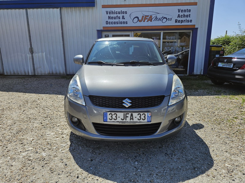 20250617_114649 Suzuki Swift III 1.2 VVT GLX 3p