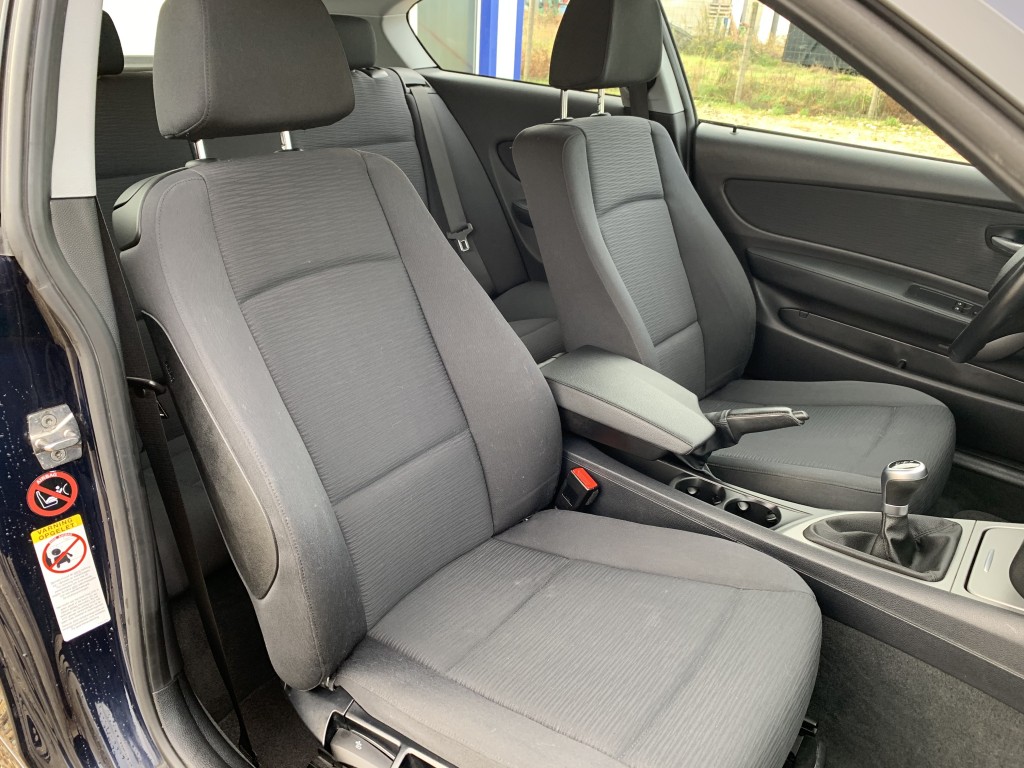 213-5996 BMW Série 1 116i - 2,0L - 122ch Première