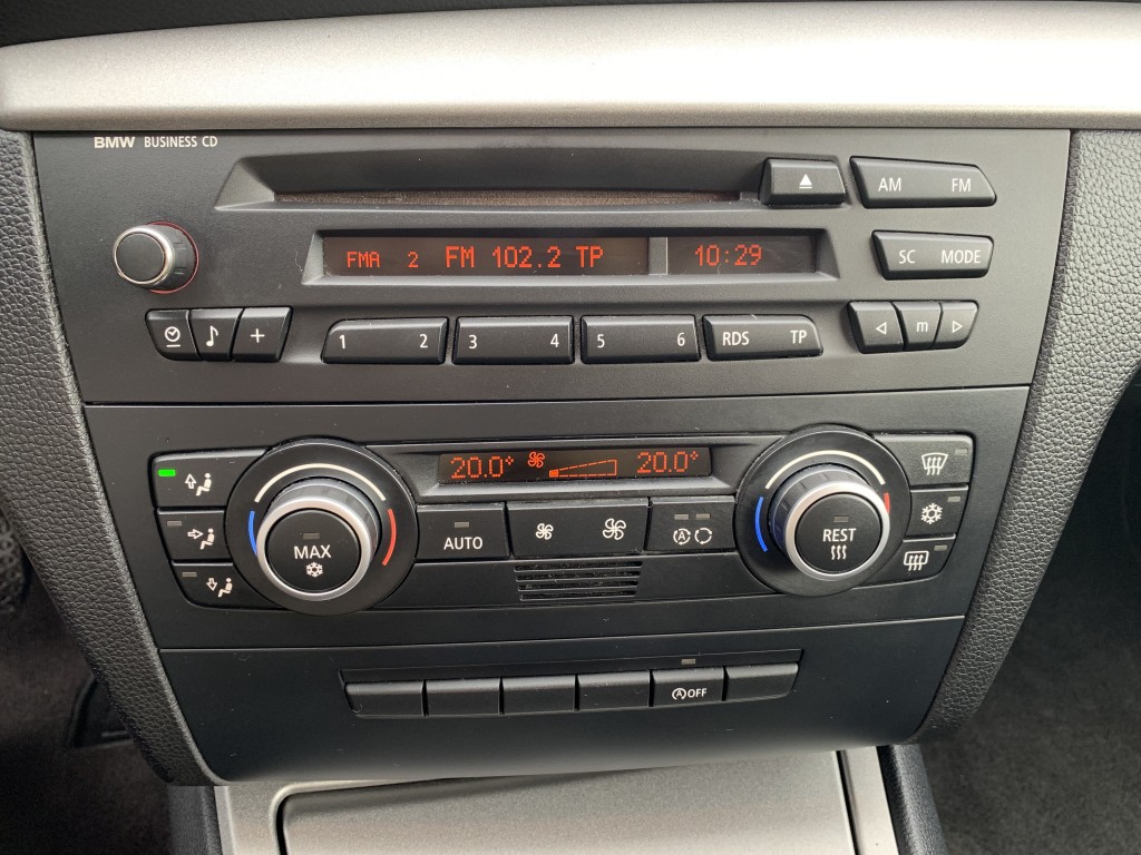 213-6003 BMW Série 1 116i - 2,0L - 122ch Première