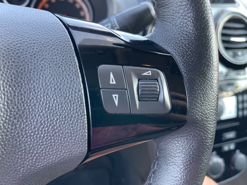 31 Opel Corsa IV1.4 Twinport Edition 5 portes