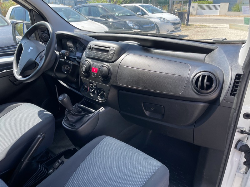 9 Peugeot Bipper 1,3 HDi 75ch Pack CD Clim